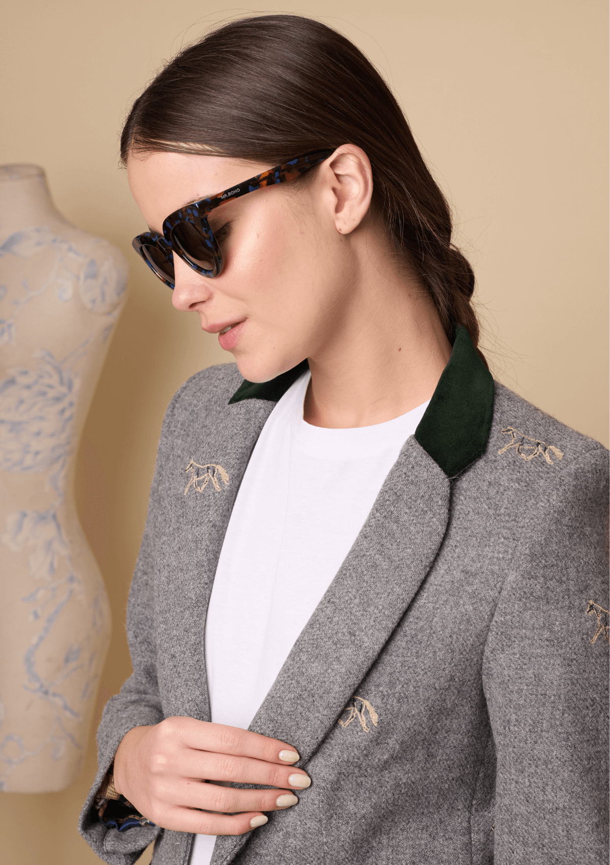 Blazer Bordado Cavaletti | Lana Italiana | Gris con Terciopelo Verde