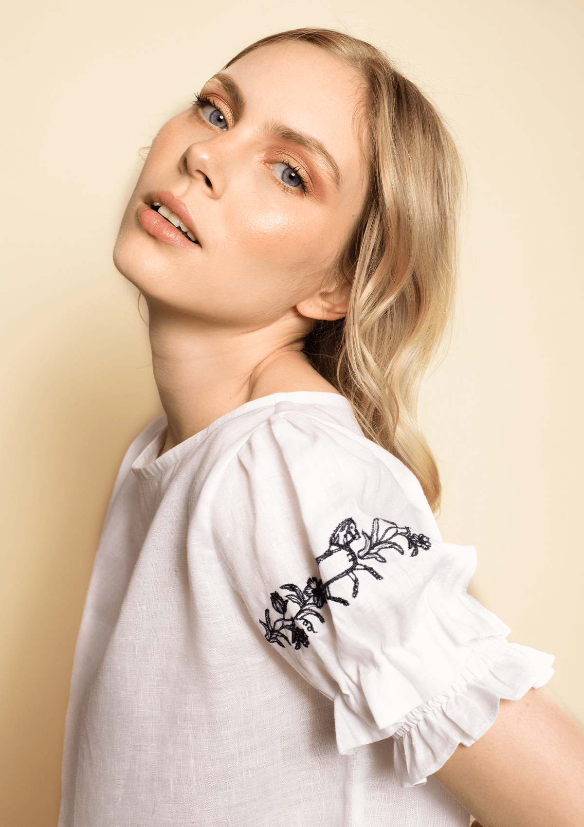 Blusa de Lino Sunstride | Manga Corta | Blanca