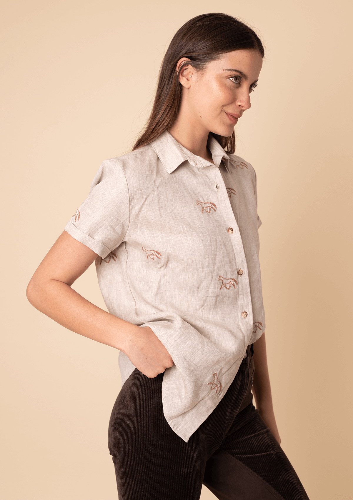Camisa de Lino Sundown con Caballos Bordados | Manga Corta